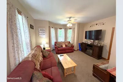 30 Richview Ave, North Adams, MA 01247 - Photo 7