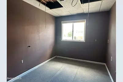 100 Wendell (Suite 2) Ave, Pittsfield, MA 01201 - Photo 7