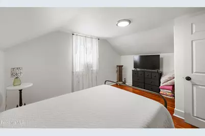 44 Pecks Rd, Pittsfield, MA 01201 - Photo 19