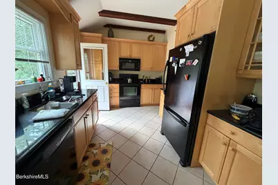 20 Sullivan Ln, Lenox, MA 01240 - Photo 3