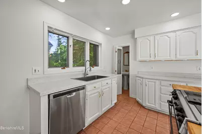 22 Maple St, Adams, MA 01220 - Photo 13