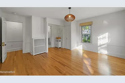 22 Maple St, Adams, MA 01220 - Photo 23