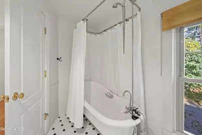 22 Maple St, Adams, MA 01220 - Photo 45