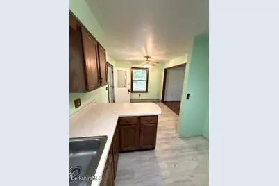 960 W Shaft Rd, North Adams, MA 01247 - Photo 5
