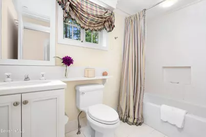 90 Hawthorne St, Lenox, MA 01240 - Photo 21
