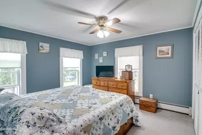 303 Onota St, Pittsfield, MA 01201 - Photo 15