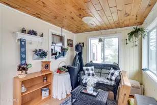 303 Onota St, Pittsfield, MA 01201 - Photo 19