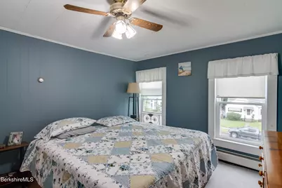 303 Onota St, Pittsfield, MA 01201 - Photo 17