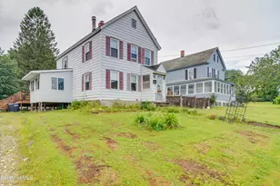 303 Onota St, Pittsfield, MA 01201 - Photo 3