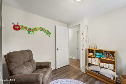 135 Tamarack Ave, Lee, MA 01238 - Photo 17