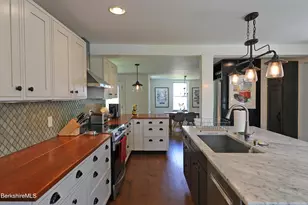 133 Holmes Rd, Pittsfield, MA 01201 - Photo 9