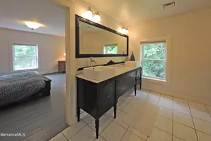 133 Holmes Rd, Pittsfield, MA 01201 - Photo 35