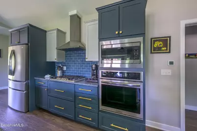 4 Fawn Ln, Pittsfield, MA 01201 - Photo 13