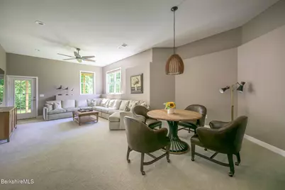 4 Fawn Ln, Pittsfield, MA 01201 - Photo 35