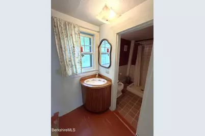 161 Main St, Hancock, MA 01237 - Photo 13