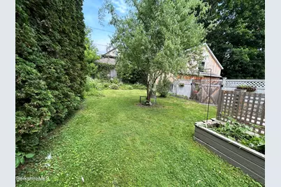 40 Edward Ave, Pittsfield, MA 01201 - Photo 21
