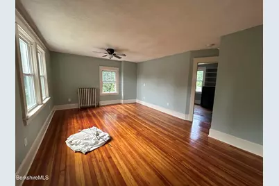 40 Edward Ave, Pittsfield, MA 01201 - Photo 9