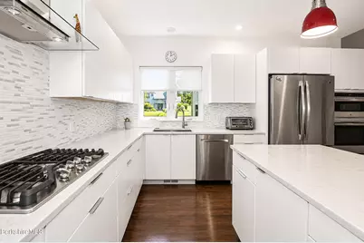 650 Mallard Ln, Lee, MA 01238 - Photo 7