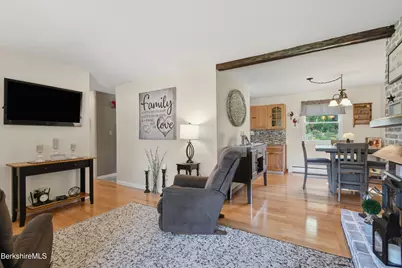 47 Ingalls Rd, Cheshire, MA 01225 - Photo 9