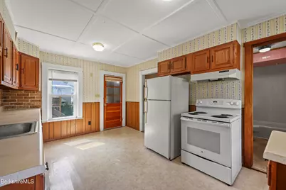 57 North St, North Adams, MA 01247 - Photo 33