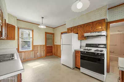 57 North St, North Adams, MA 01247 - Photo 11