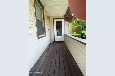 24 Richmond Ave, Pittsfield, MA 01201 - Photo 41