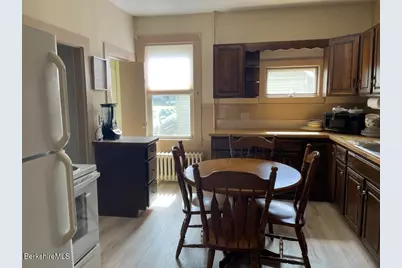 24 Richmond Ave, Pittsfield, MA 01201 - Photo 7