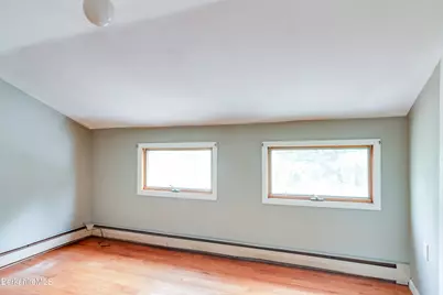 547 Onota St, Pittsfield, MA 01201 - Photo 15