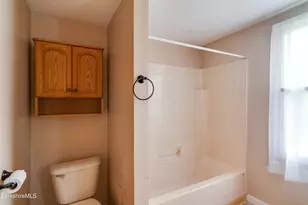 547 Onota St, Pittsfield, MA 01201 - Photo 11