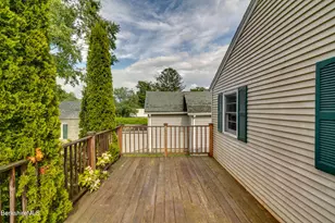 547 Onota St, Pittsfield, MA 01201 - Photo 21