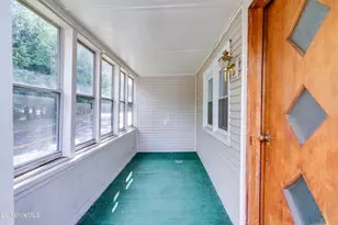 547 Onota St, Pittsfield, MA 01201 - Photo 13