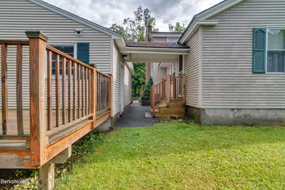 547 Onota St, Pittsfield, MA 01201 - Photo 17