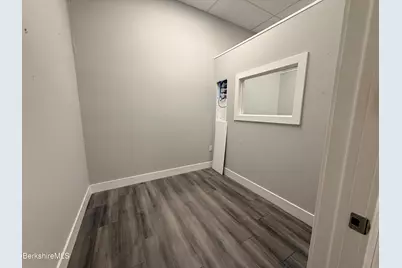 39 Park St, Adams, MA 01220 - Photo 9