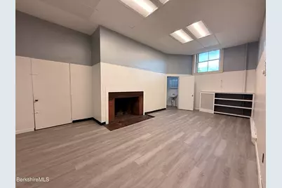 45 Park St, Adams, MA 01220 - Photo 9
