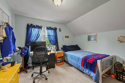 273 Houghton St, North Adams, MA 01247 - Photo 19