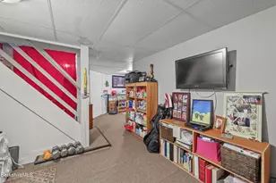 273 Houghton St, North Adams, MA 01247 - Photo 23