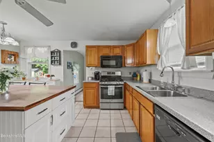 273 Houghton St, North Adams, MA 01247 - Photo 13