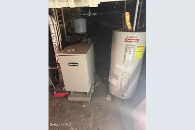 660 Main St, Williamstown, MA 01267 - Photo 17