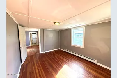 660 Main St, Williamstown, MA 01267 - Photo 3