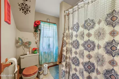 123 Francis St, North Adams, MA 01247 - Photo 25
