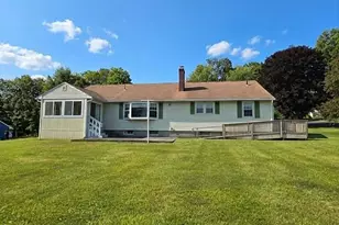 555 Williams St, Pittsfield, MA 01201 - Photo 3