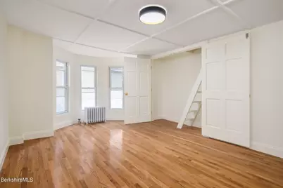 83 Chestnut St #upper, North Adams, MA 01247 - Photo 21
