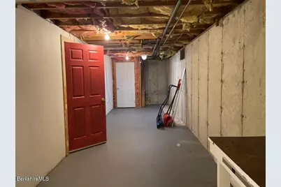 1188 West St, Pittsfield, MA 01201 - Photo 35