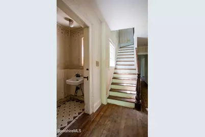 18 Egremont Plain Rd, Great Barrington, MA 01230 - Photo 9
