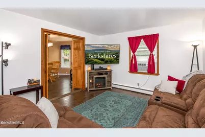 112 Plunkett St, Pittsfield, MA 01201 - Photo 5