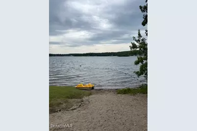 70 Sunrise St, Lanesborough, MA 01237 - Photo 9