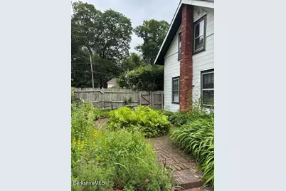 70 Sunrise St, Lanesborough, MA 01237 - Photo 5