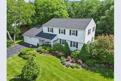 48 Brookside Dr, Pittsfield, MA 01201 - Photo 5