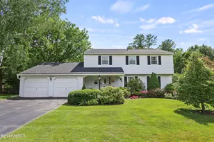 48 Brookside Dr, Pittsfield, MA 01201 - Photo 1