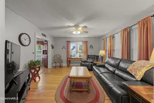 20 Norman Ave, Pittsfield, MA 01201 - Photo 9